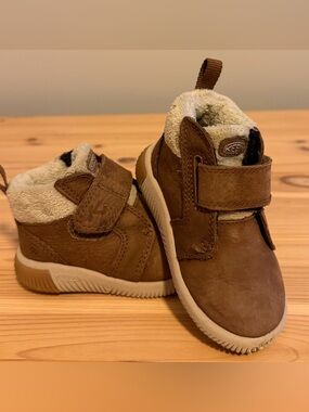 Keen Kids Brown Suede Boots size 5